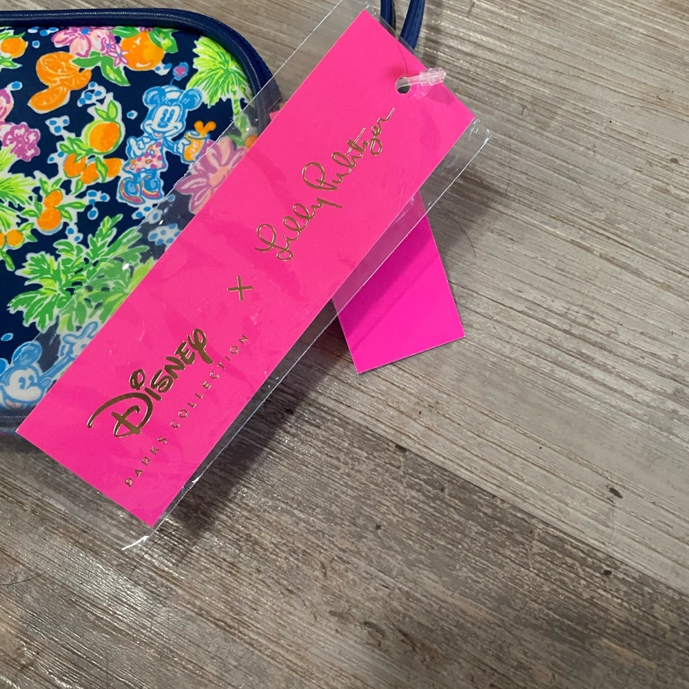 Disney Parks x Lilly Pulitzer Gillie Wristlet Mickey & Minnie Mouse Castle PICK - Picture 2 of 5